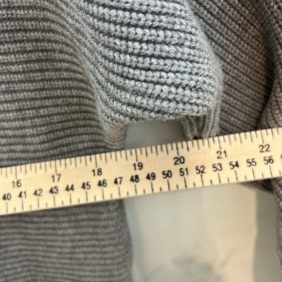 Black Tape sweater dress, excellent condition, no flaws - Picture 5 of 8